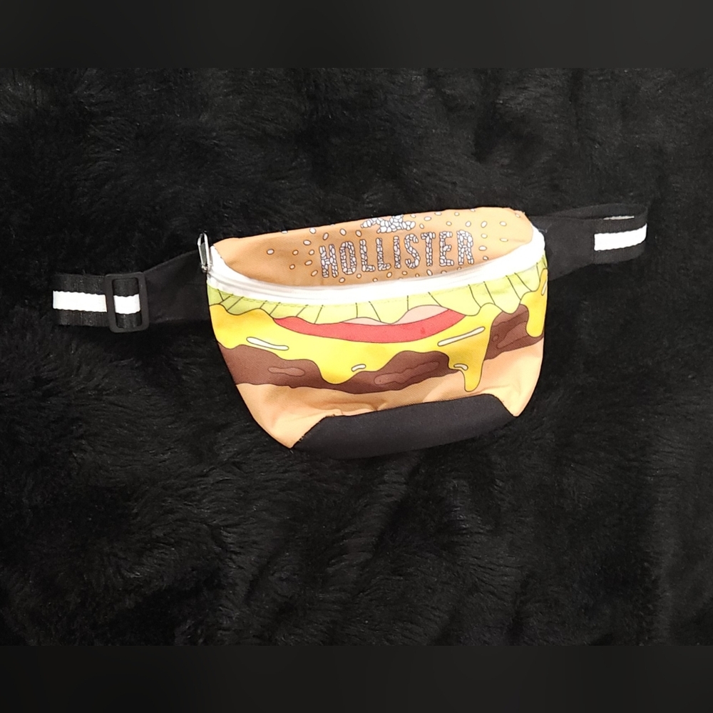 Hollister Hamburger Fanny Pack